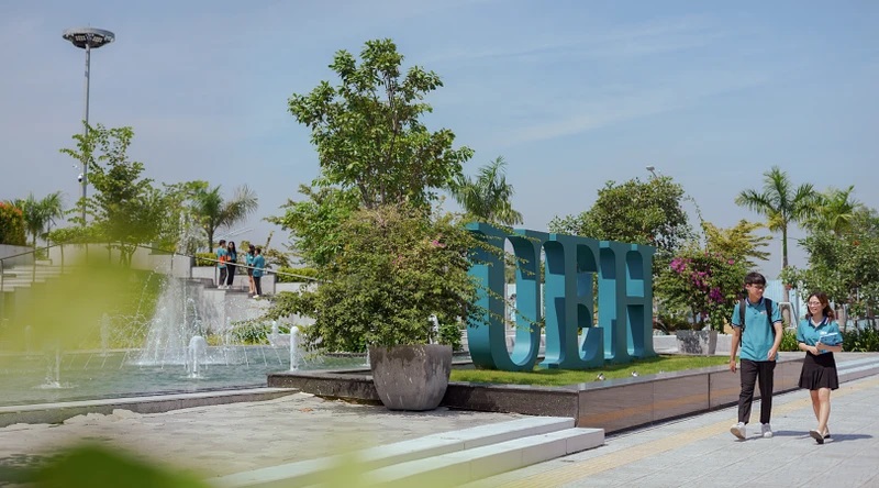 Đại học Kinh tế Thành phố Hồ Chí Minh vào Top 501-600 đại học thế giới