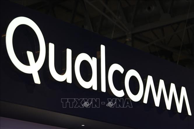 Biểu tượng Qualcomm tại Hội nghị di động thế giới ở Barcelona, Tây Ban Nha, ngày 2/3/2023. Ảnh tư liệu: AFP/TTXVN