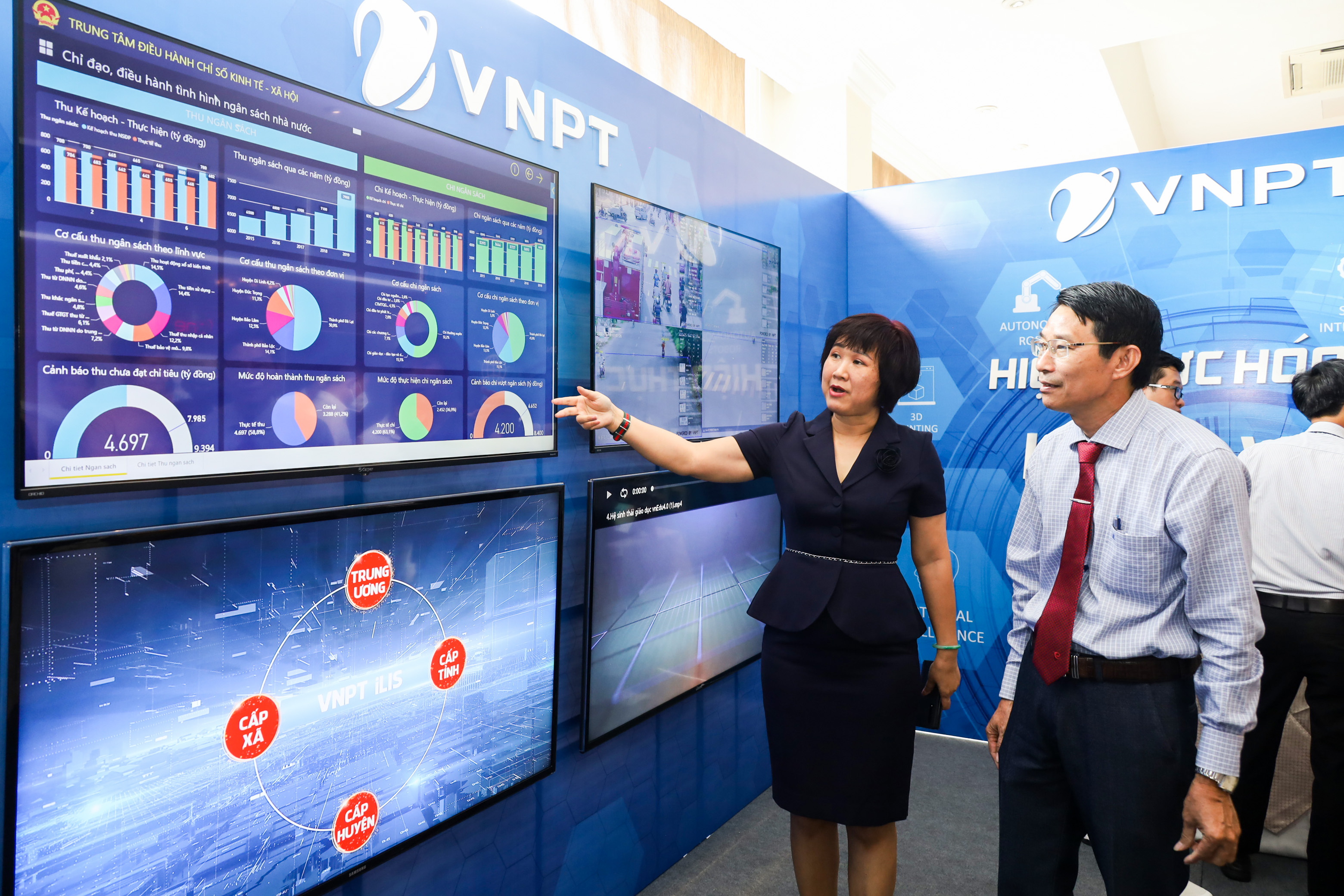 Hưởng ứng Ngày Chuyển đổi số quốc gia 10-10 và Ngày hội công nghệ số tỉnh Khánh Hòa năm 2024: Tích cực xây dựng chính quyền số