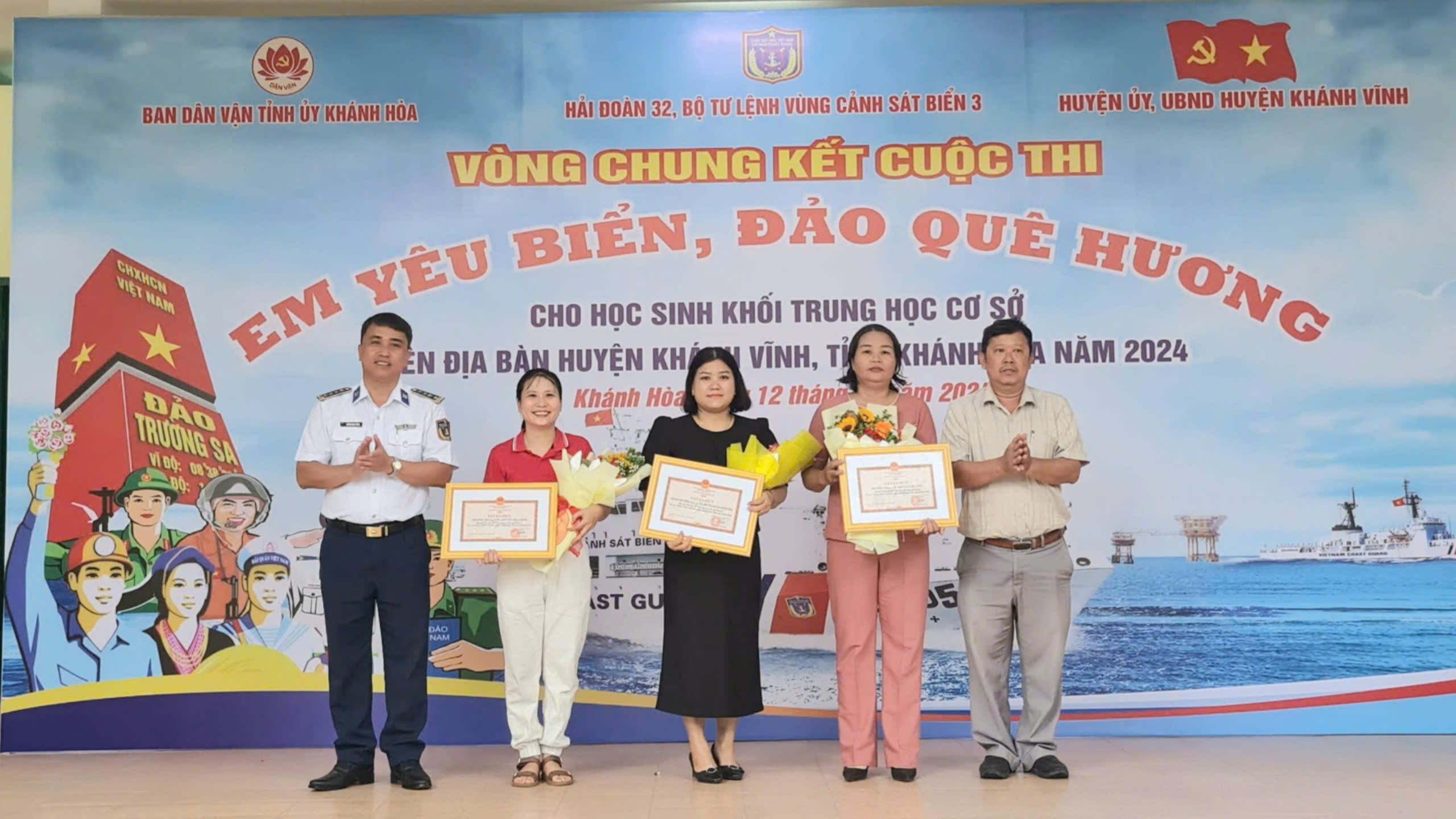 Chung kết cuộc thi “Em yêu biển, đảo quê hương” tại huyện Khánh Vĩnh