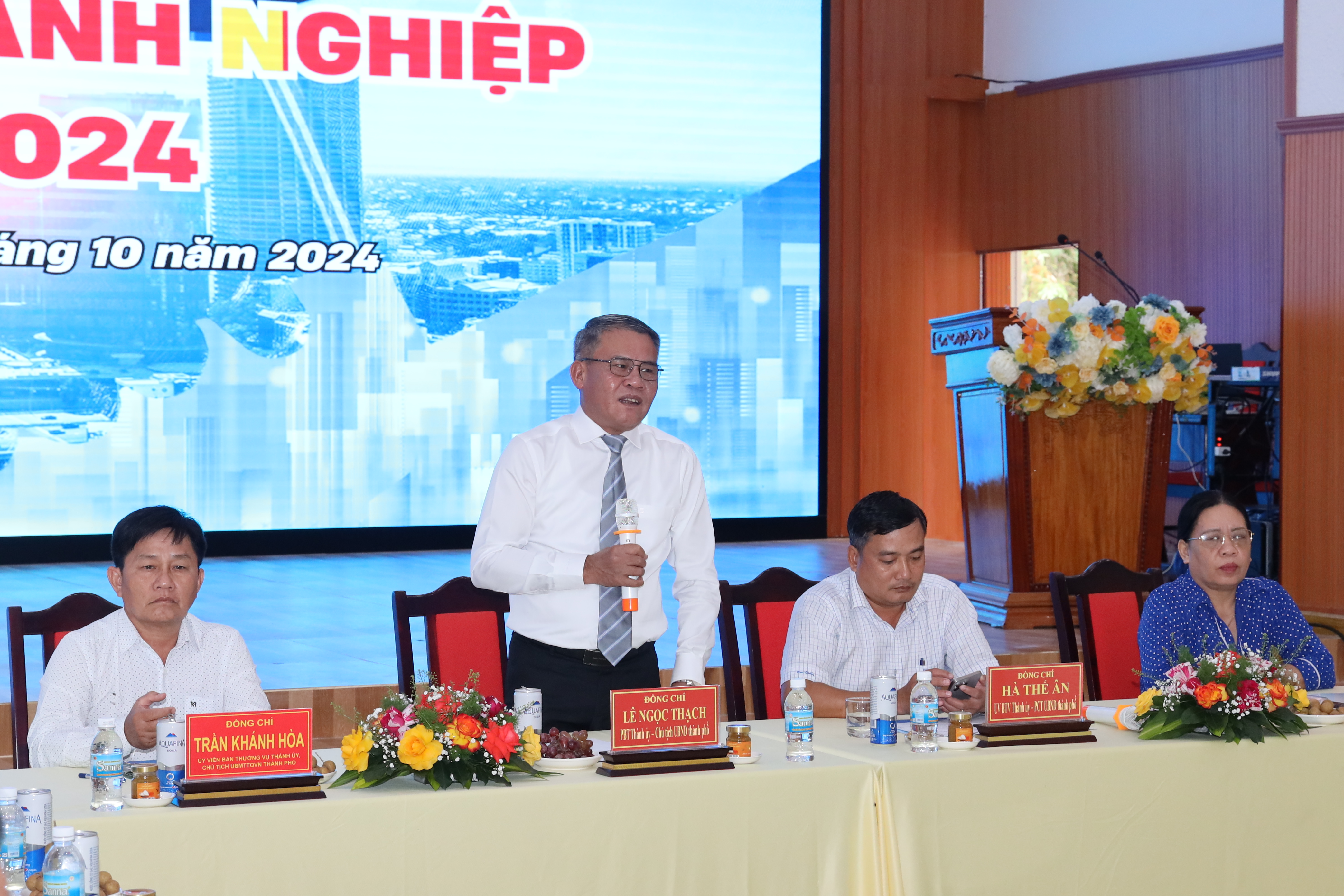 UBND TP. Cam Ranh tổ chức hội nghị đối thoại doanh nghiệp