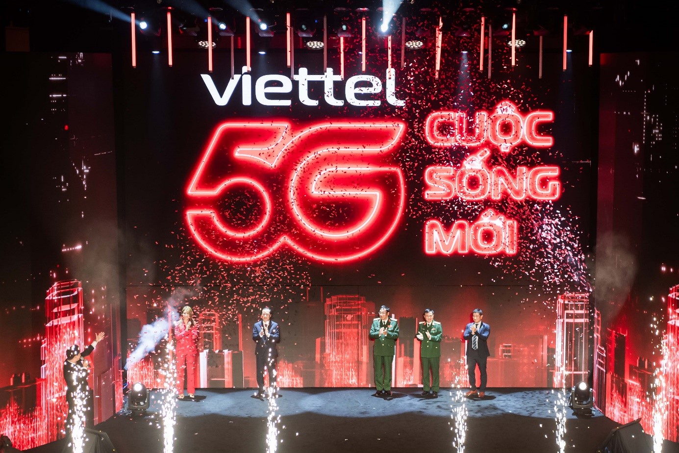 Nghi thức khai trương chính thức mạng 5G Viettel.