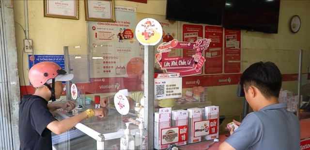 Điểm bán Vietlott của anh kỹ sư ở Bình Chánh trúng nhiều tấm vé số may mắn.