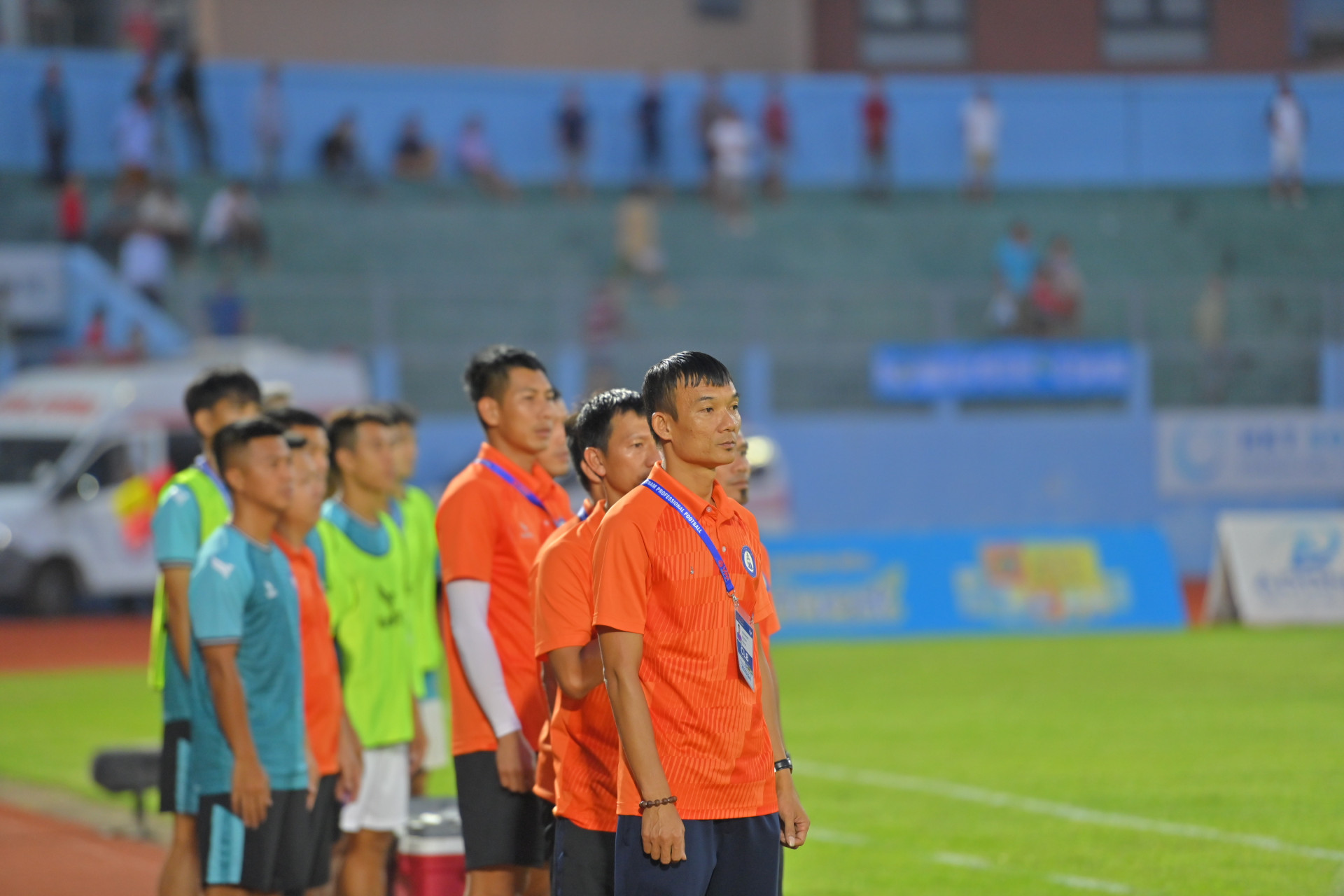 Tran Trong Binh continues to lead Khanh Hoa’s football team at the National Cup 

