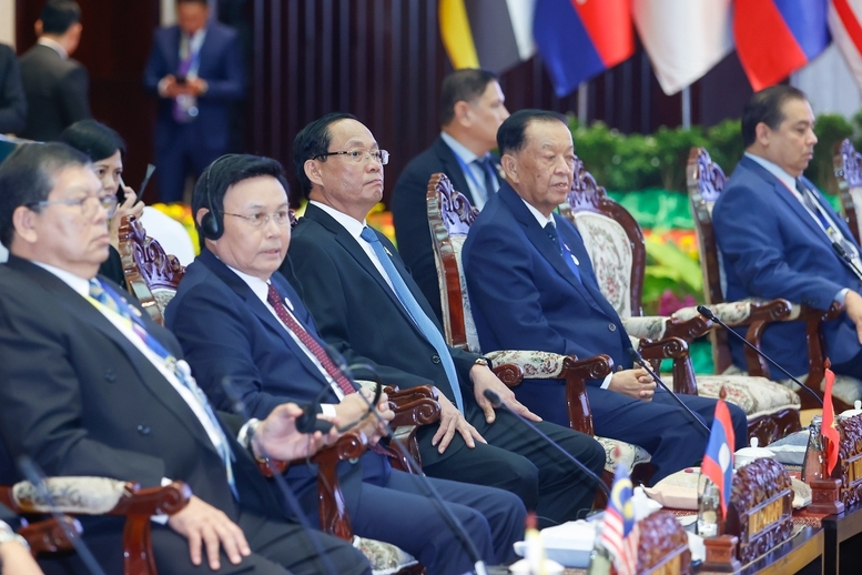 Thủ tướng Chính phủ Phạm Minh Chính cùng Lãnh đạo các nước ASEAN tham dự phiên đối thoại với đại diện Hội đồng liên Nghị viện ASEAN (AIPA)