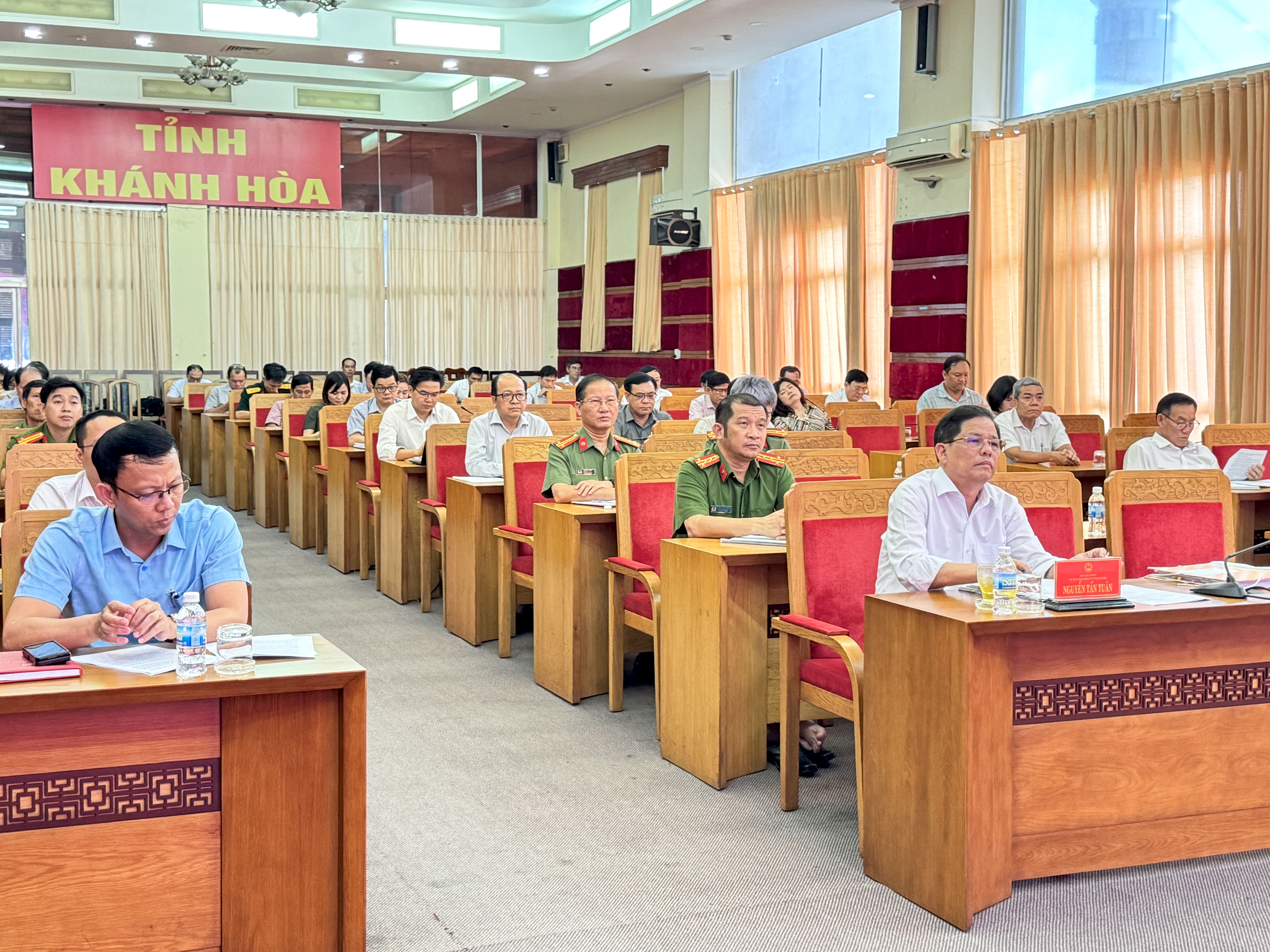 Triển khai sổ sức khỏe điện tử, cấp phiếu lý lịch tư pháp qua VNeID trên toàn quốc