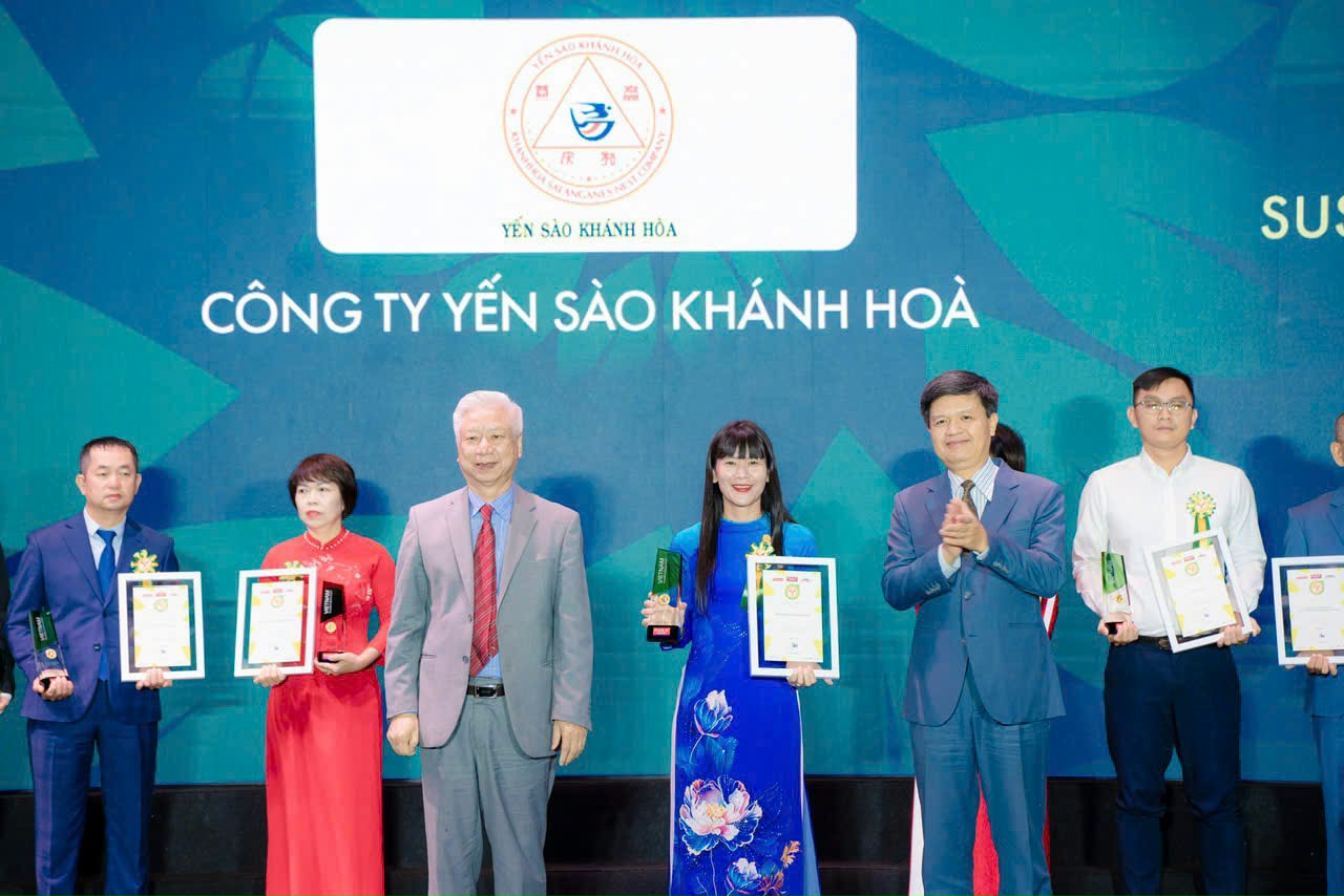 Khanh Hoa Salanganes Nest Company is honored in the top 16 Excellent Brands - Sustainable Development 2024

