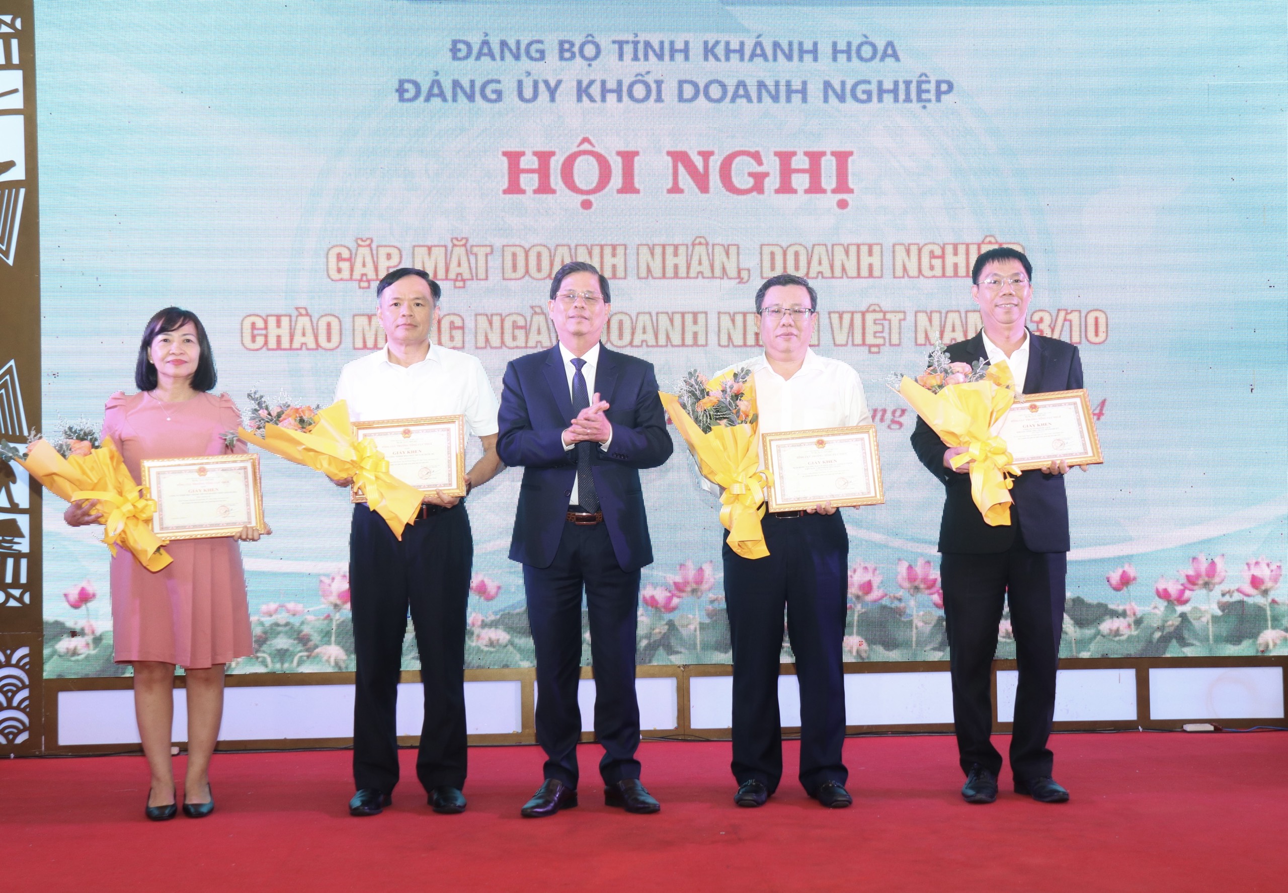 Đảng ủy Khối Doanh nghiệp tỉnh Khánh Hòa: Hội nghị gặp mặt doanh nhân, doanh nghiệp nhân ngày Doanh nhân Việt Nam