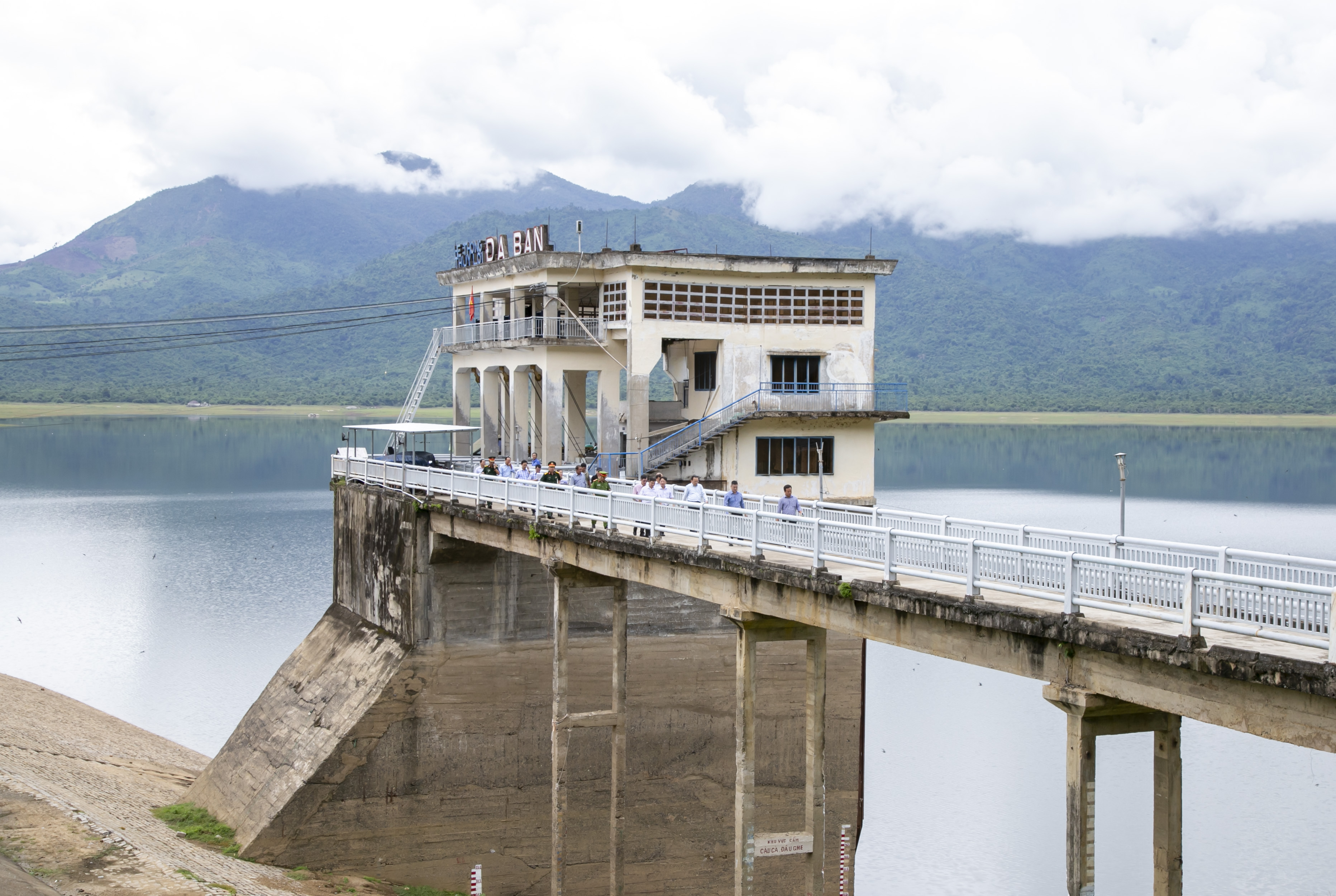 Lượng nước tại các hồ chứa ở mức thấp