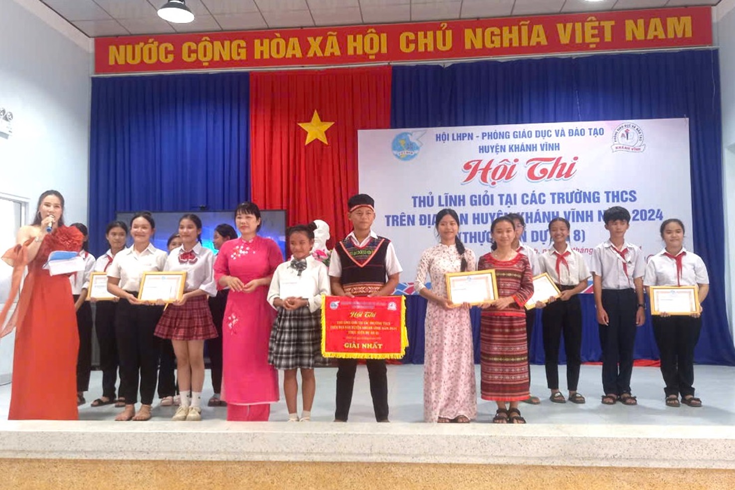 Hội thi thủ lĩnh giỏi các trường THCS huyện Khánh Vĩnh