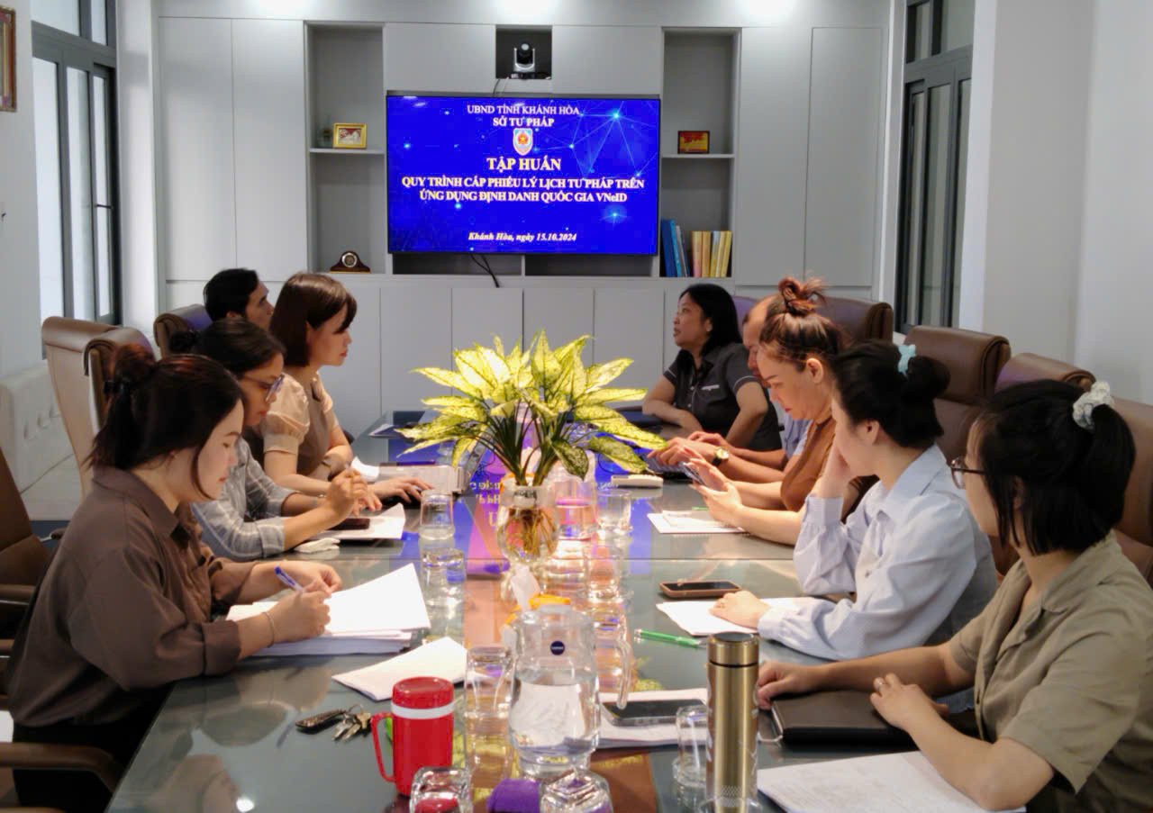 Sở Tư pháp Khánh Hòa: Tập huấn quy trình cấp phiếu lý lịch tư pháp trên VNeID
