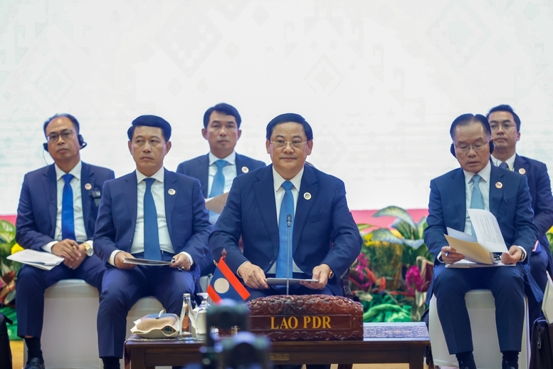 Thủ tướng Lào dự và phát biểu tại phiên họp hẹp Hội nghị Cấp cao ASEAN lần thứ 44, 45.