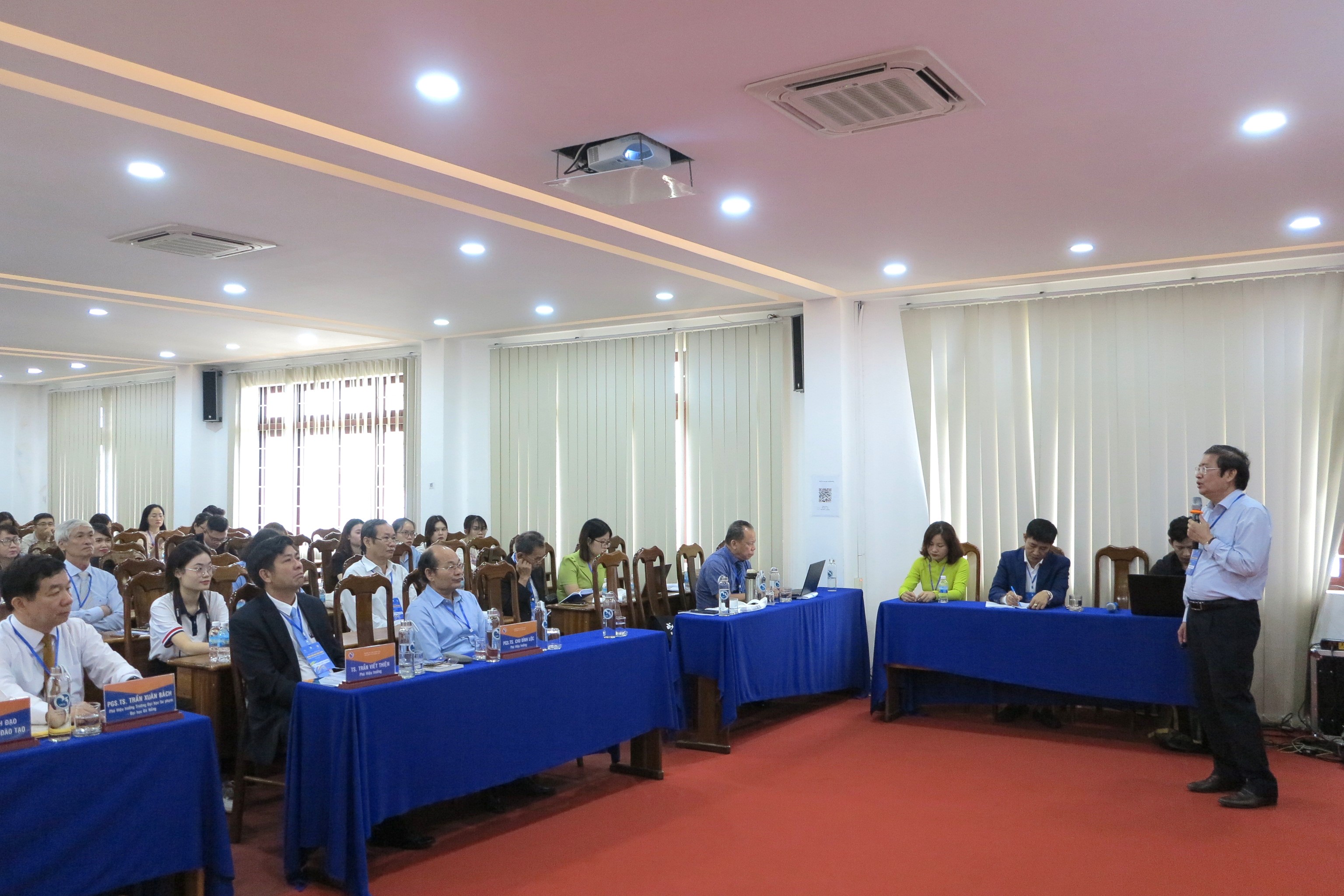 Hội thảo khoa học quốc gia về ngôn ngữ học ứng dụng