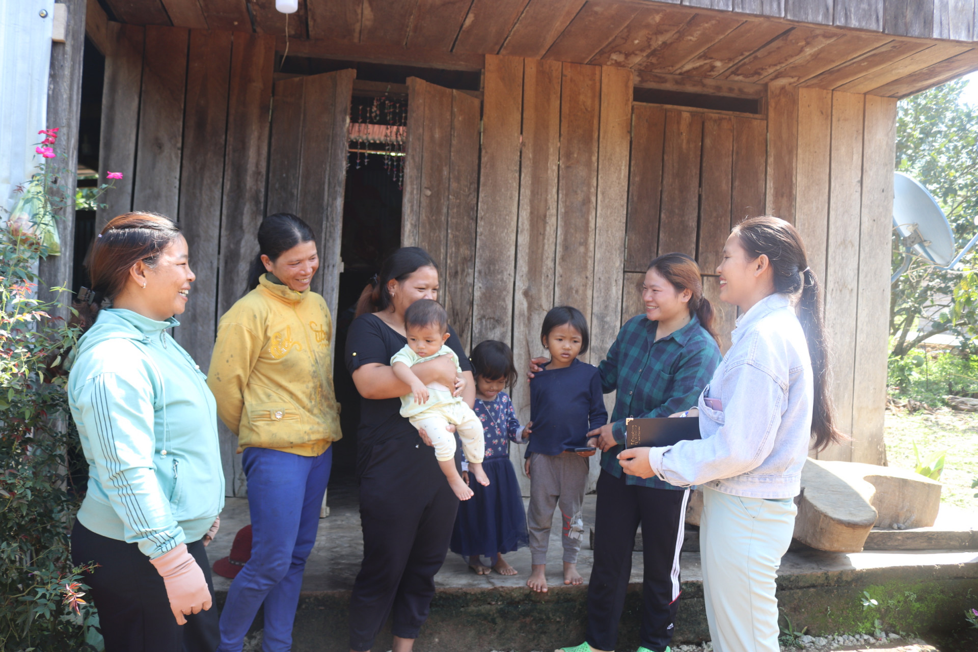 Quy định thi đua, khen thưởng phong trào Dân vận khéo tỉnh Khánh Hòa giai đoạn 2024 - 2025