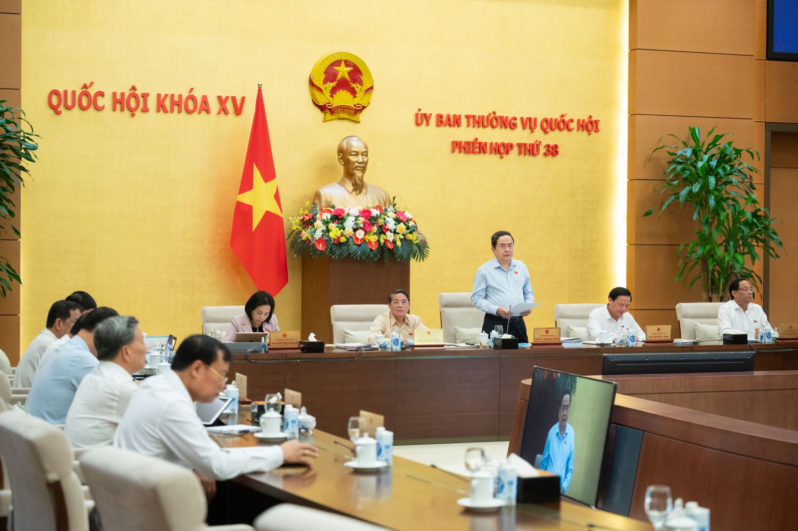 Khai mạc phiên họp thứ 38 của Ủy ban Thường vụ Quốc hội