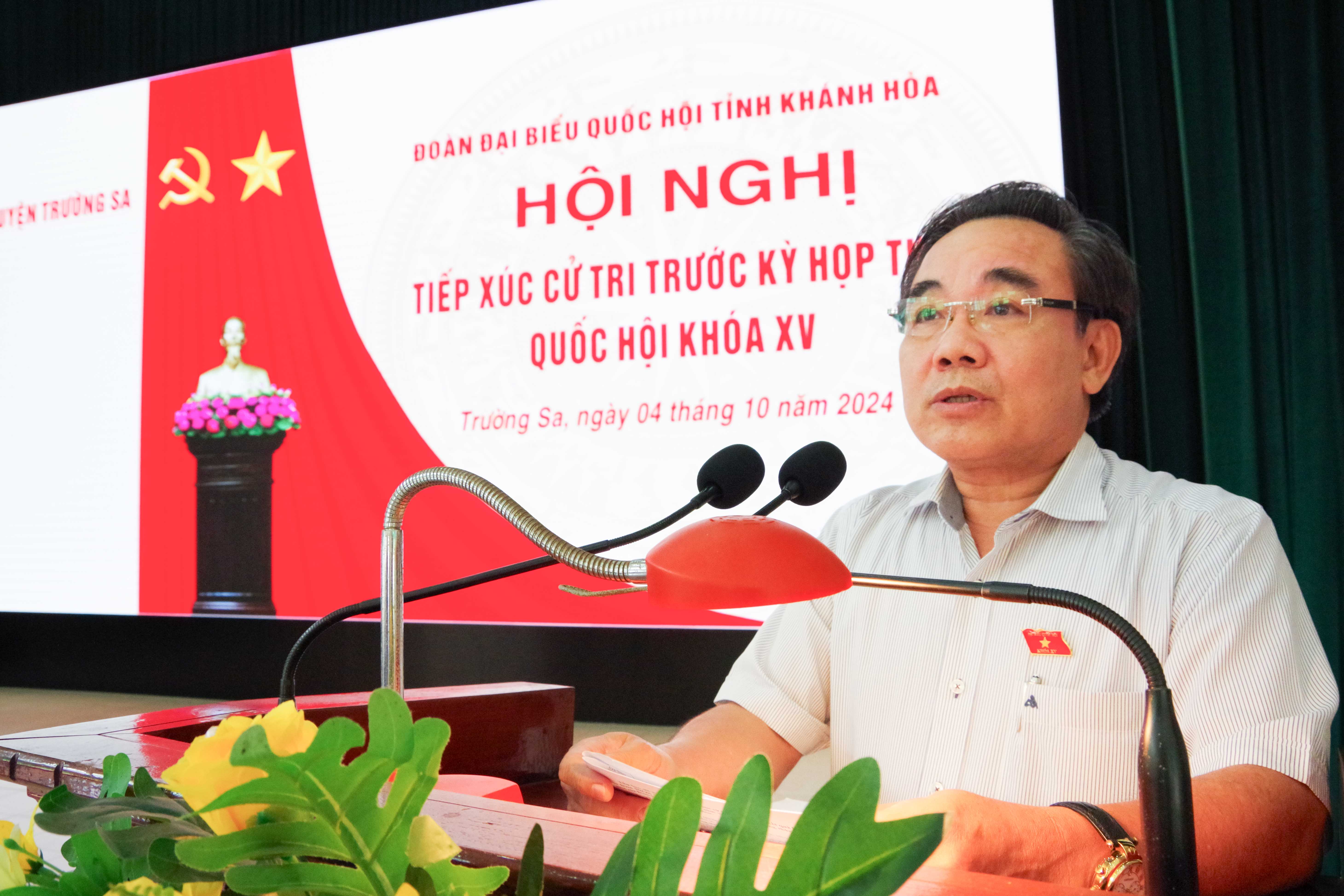 Đại biểu Quốc hội tỉnh Khánh Hòa: Tiếp xúc cử tri huyện Cam Lâm và huyện Trường Sa