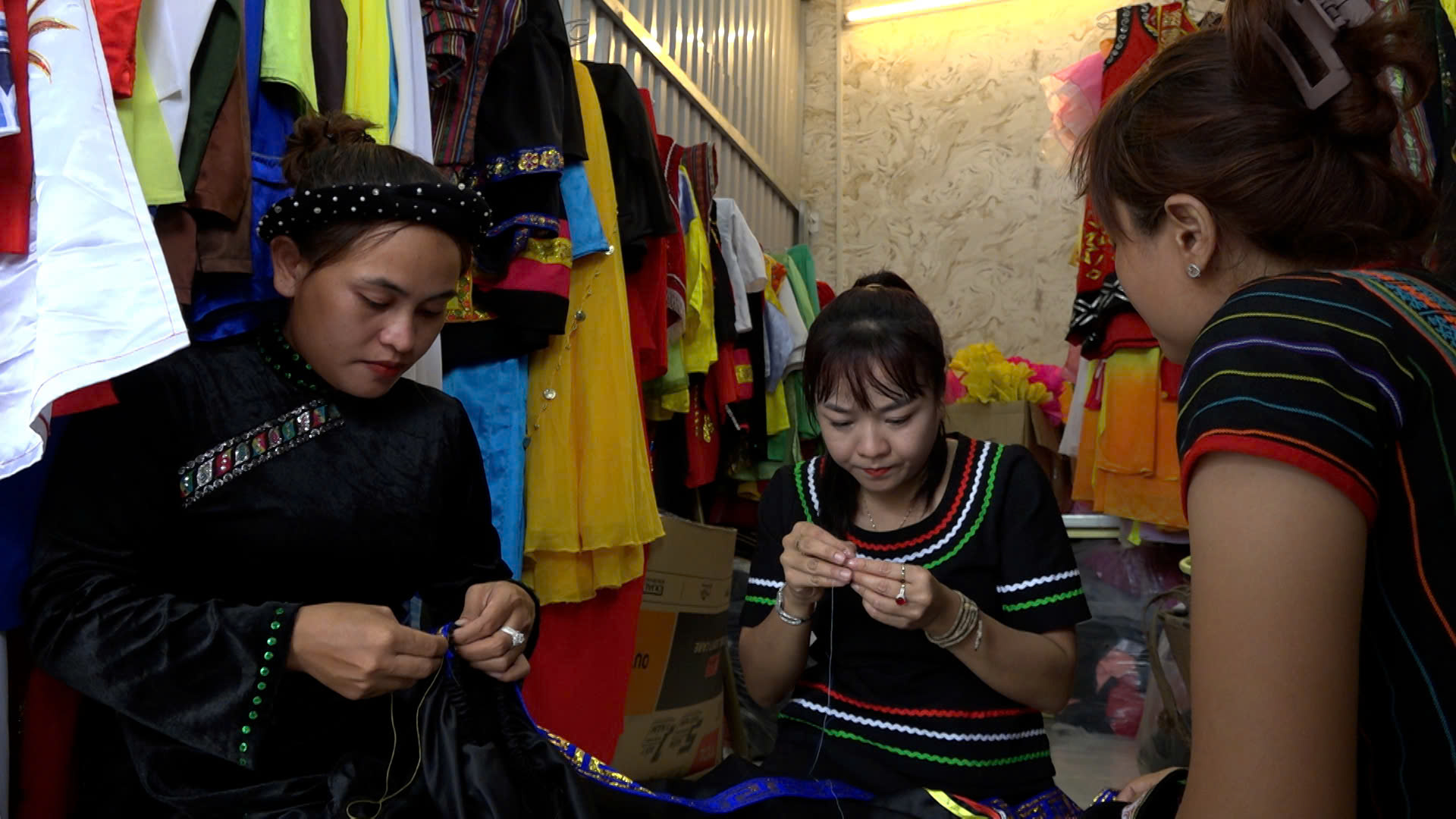 CHÀO MỪNG ĐẠI HỘI ĐẠI BIỂU CÁC DÂN TỘC THIỂU SỐ TỈNH KHÁNH HÒA LẦN THỨ IV: Huy động tối đa nguồn lực, giải pháp đầu tư cho vùng đồng bào dân tộc thiểu số và miền núi