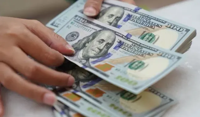 Quy định mới về lãi suất tiền gửi bằng USD