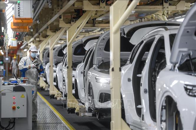 Căng thẳng thương mại Trung Quốc - EU 'nóng' lên vì thuế xe điện nhập khẩu