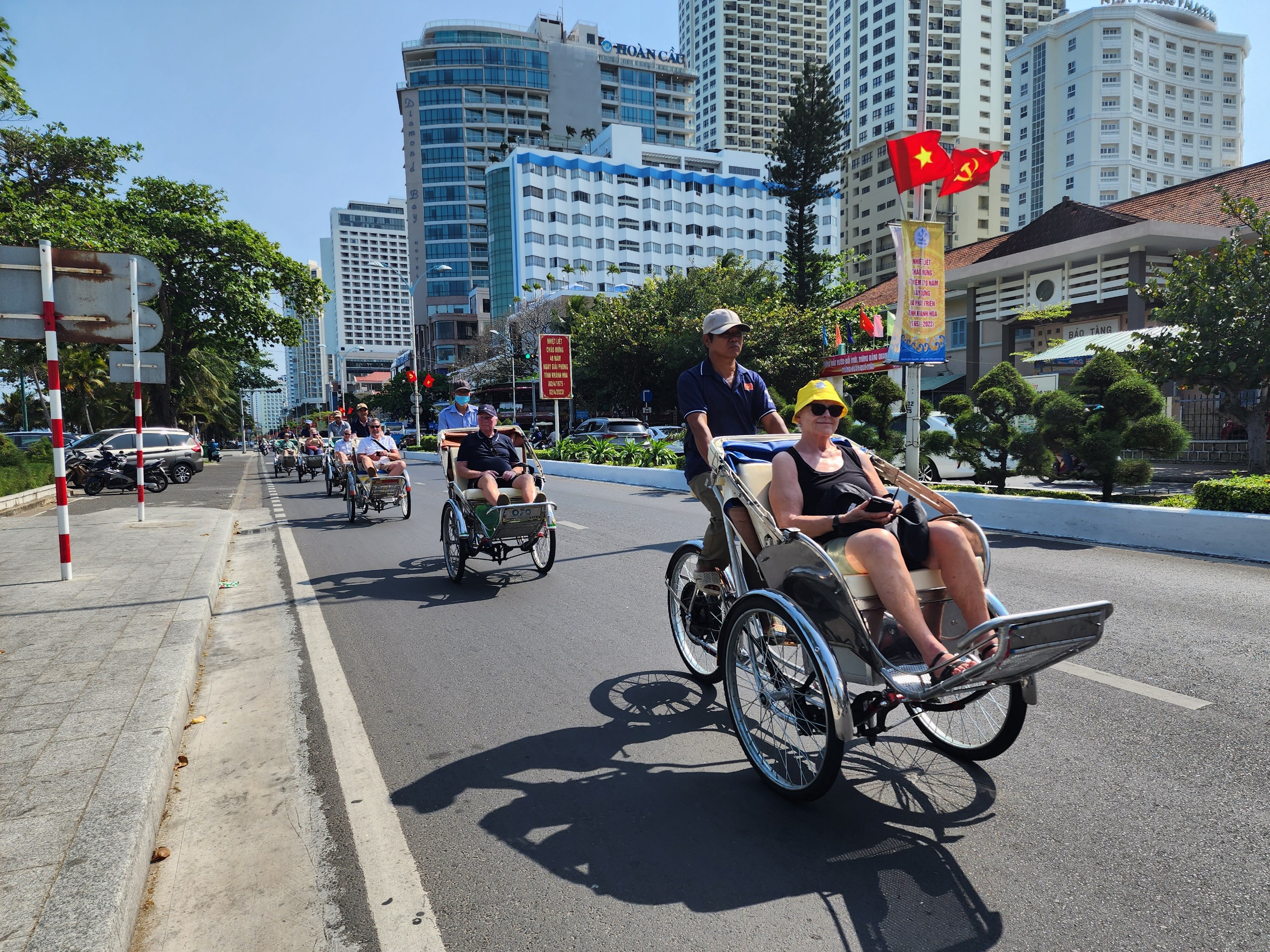 Hỗ trợ, tạo điều kiện thuận lợi cho các tàu quốc tế đến Cảng Quốc tế Cam Ranh