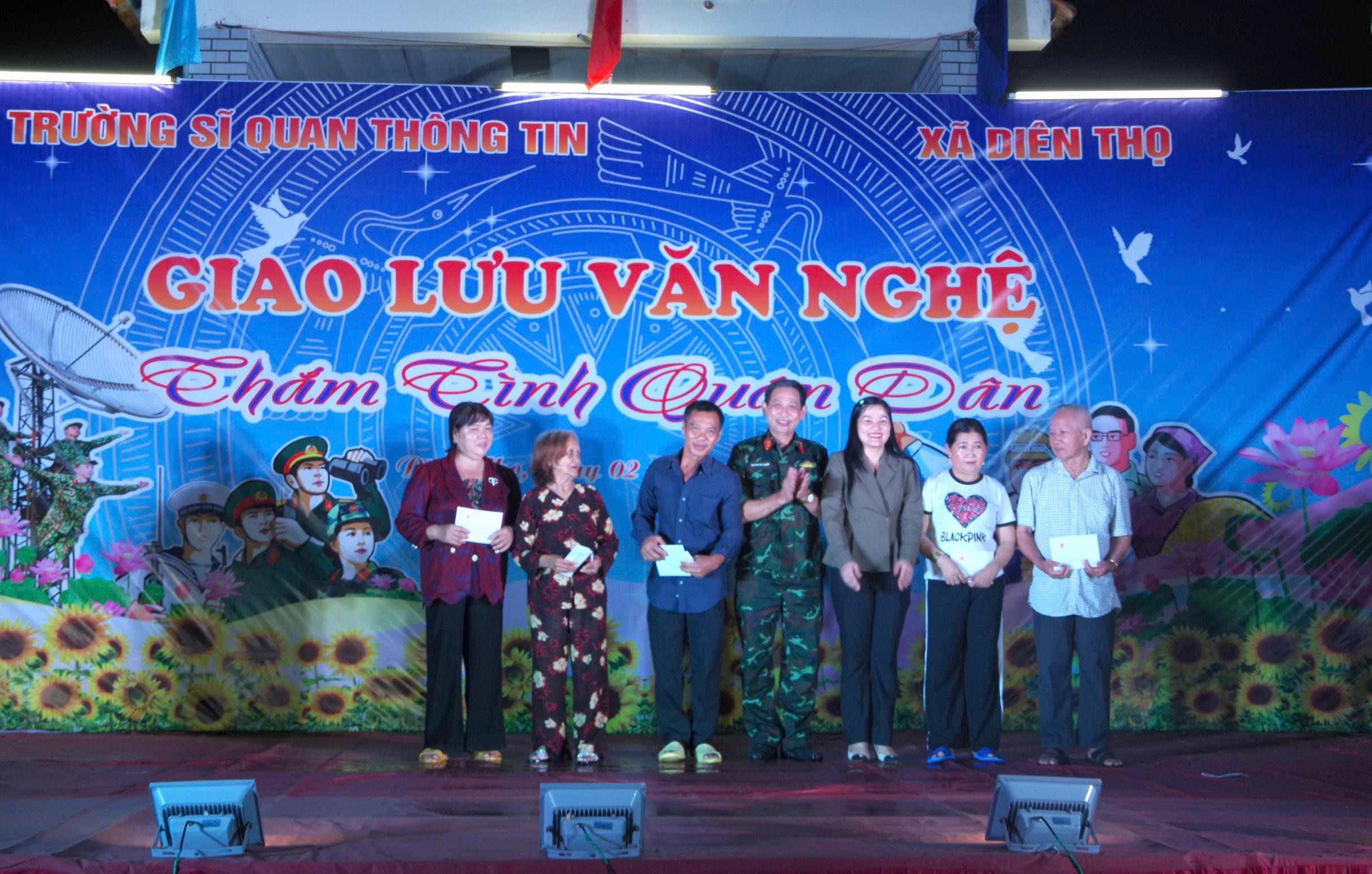 Trường Sĩ quan Thông tin làm tốt công tác chính sách, dân vận trong quá trình diễn tập