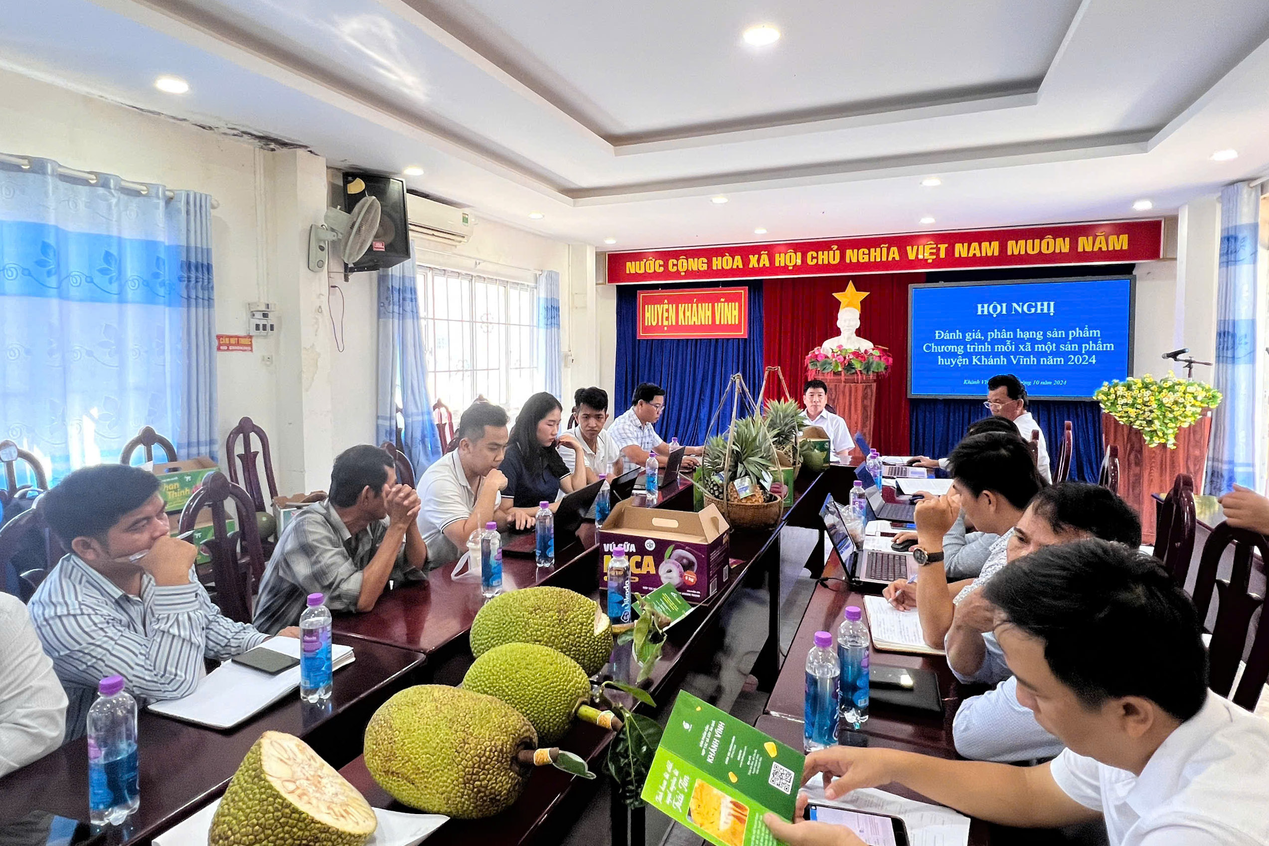 Huyện Khánh Vĩnh tổ chức đánh giá, phân hạng sản phẩm OCOP năm 2024