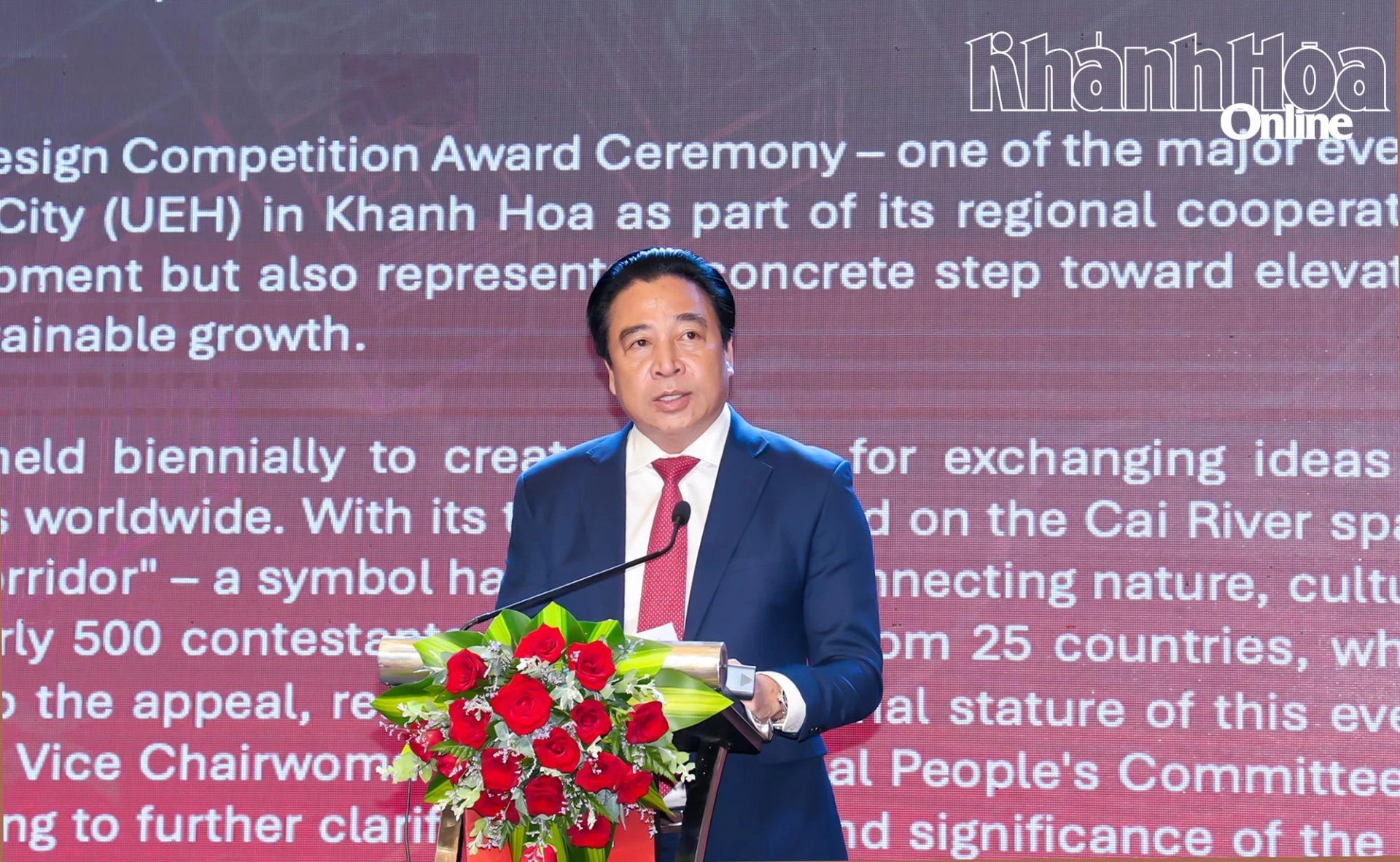 Đồng chí Nguyễn Khắc Toàn phát biểu tại lễ trao giải.