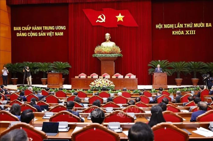 Thông báo Hội nghị lần thứ 13 Ban Chấp hành Trung ương Đảng khóa XIII