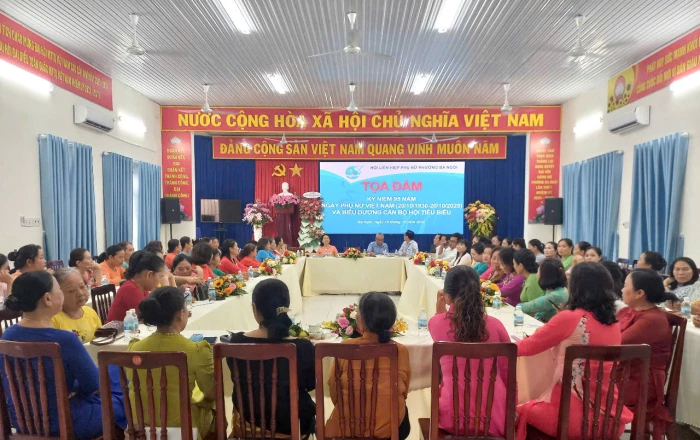 Hội Liên hiệp Phụ nữ phường Ba Ngòi tổ chức tọa đàm kỷ niệm Ngày Phụ nữ Việt Nam 20-10