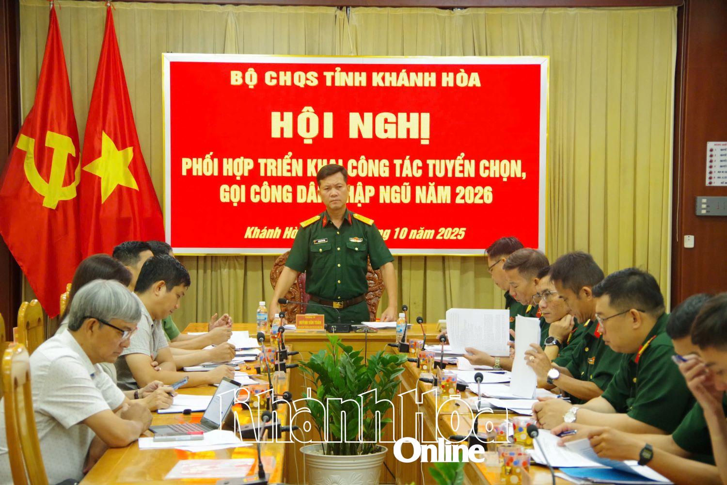 Thượng tá Huỳnh Văn Toàn phát biểu kết luận hội nghị.