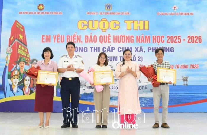 50 thí sinh cụm thi số 2 vào vòng thi cấp tỉnh cuộc thi "Em yêu biển, đảo quê hương"