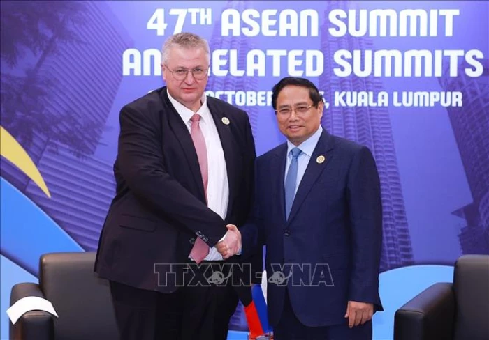 Thúc đẩy dự án đường sắt kết nối Việt Nam-Nga