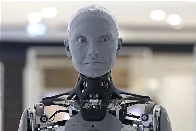 Robot Ameca được giới thiệu tại Bảo tàng Tương lai ở Dubai, UAE. Ảnh tư liệu: AFP/TTXVN