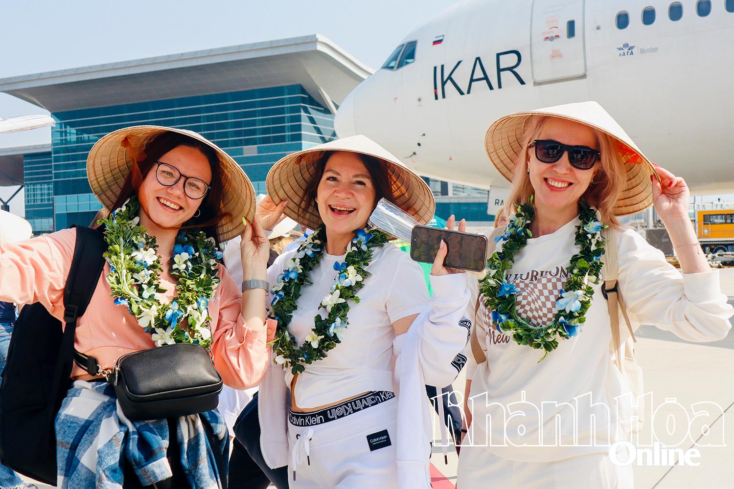 The number of international tourists come to Khanh Hoa has risen sharply.
