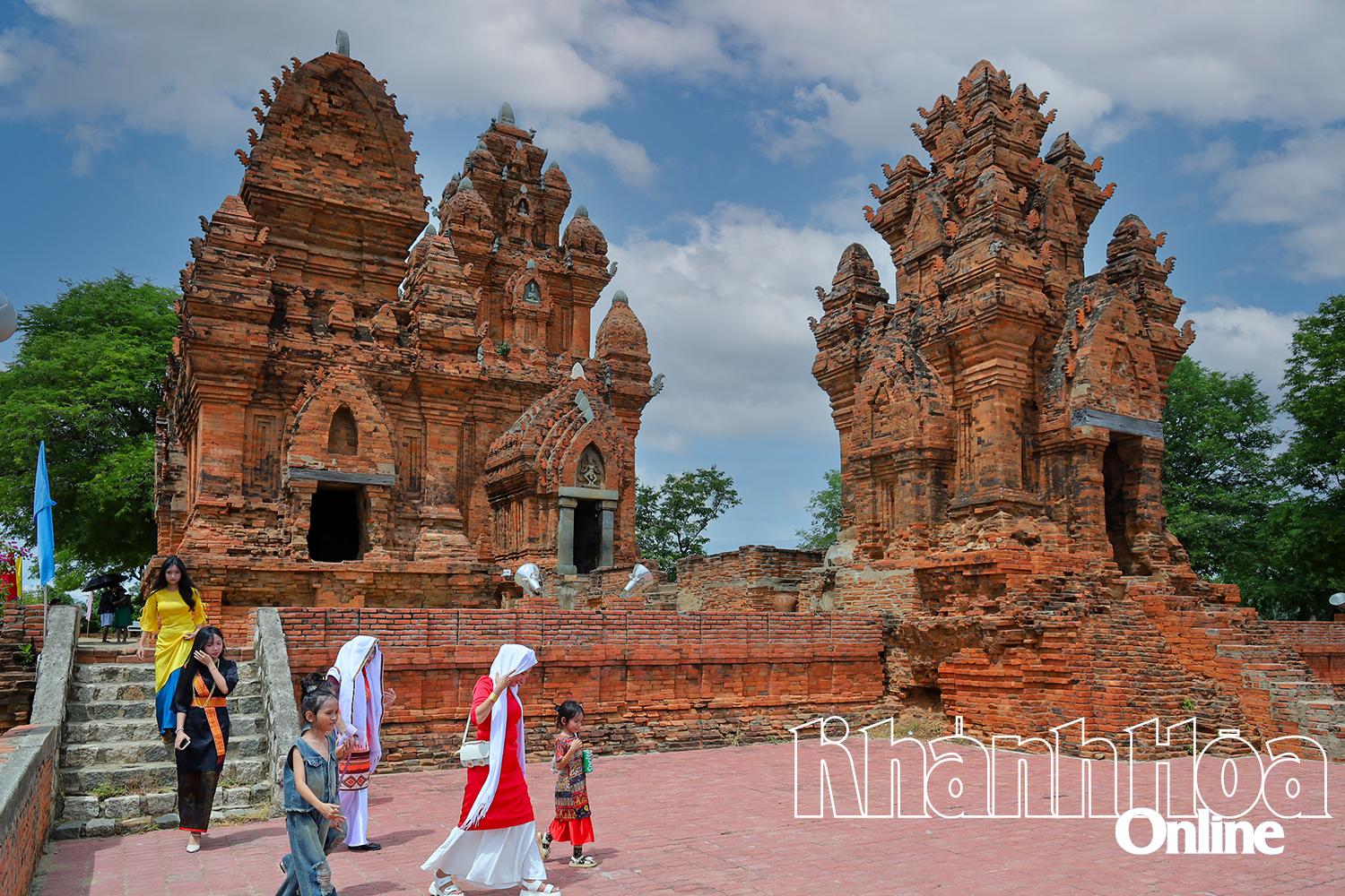 Special national monument Po Klong Garai Temple