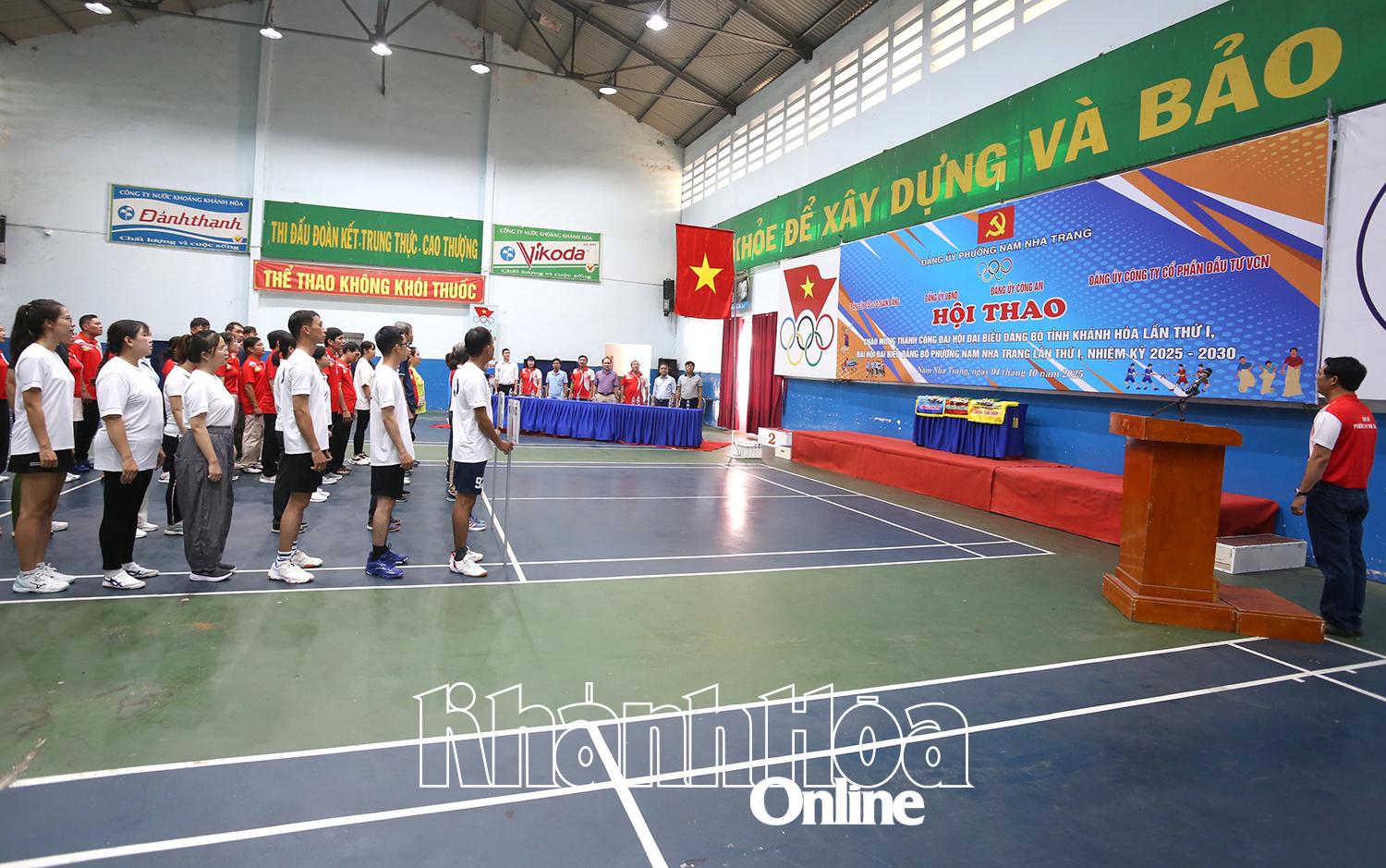 Lễ khai mạc hội thao phường Nam Nha Trang.