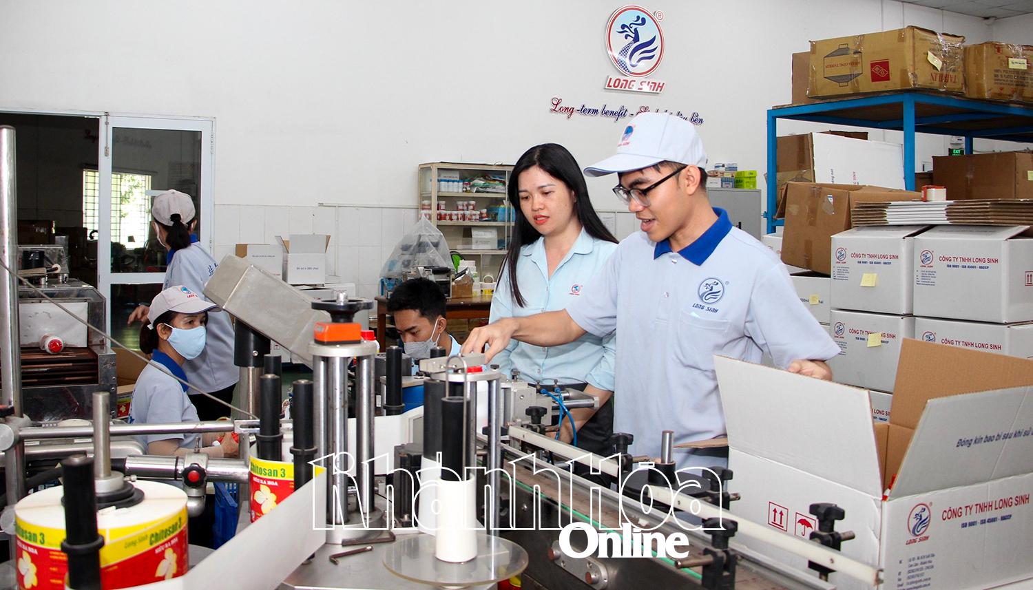 Công đoàn cơ sở Công ty TNHH Long Sinh thường xuyên thăm hỏi, nắm bắt tình hình người lao động.