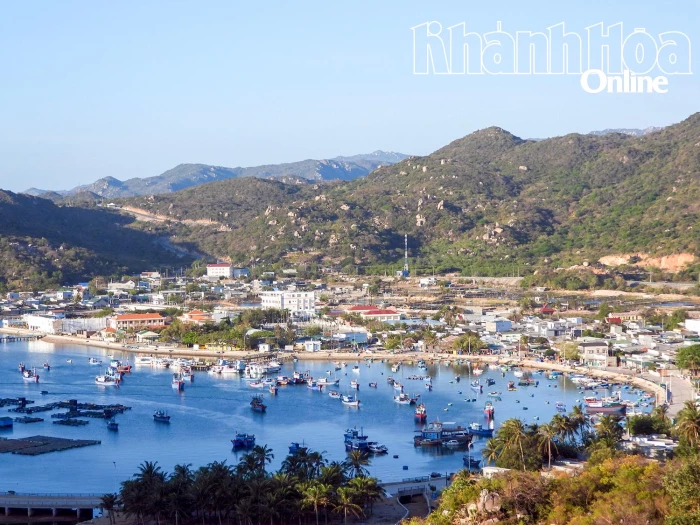 Một ngày trên những con đường dọc biển