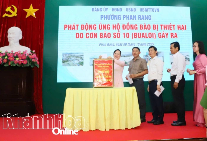 Phường Phan Rang ủng hộ hơn 43 triệu đồng hỗ trợ đồng bào các tỉnh phía Bắc khắc phục thiệt hại do bão