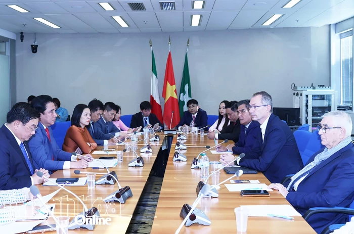 Khánh Hòa tăng cường hợp tác thu hút đầu tư, du lịch với vùng Lombardy, Italia