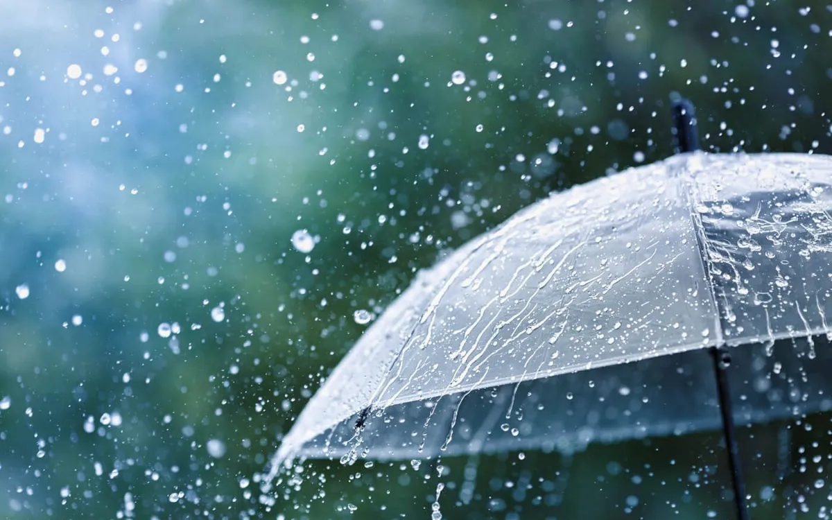 Cách chống ẩm trong những ngày mưa gió