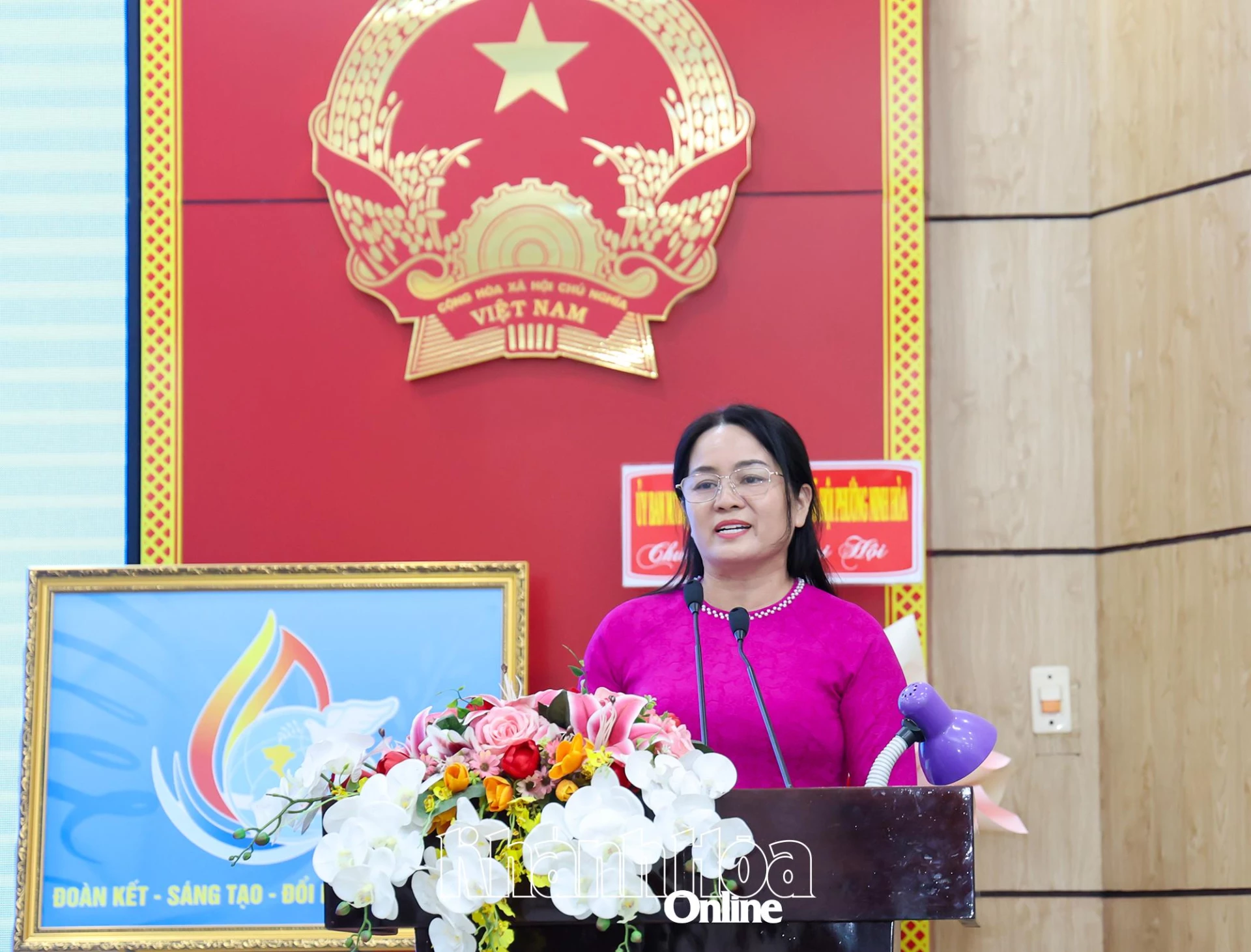 Bà Phan Thị Hòa Bình phát biểu chỉ đạo tại đại hội.