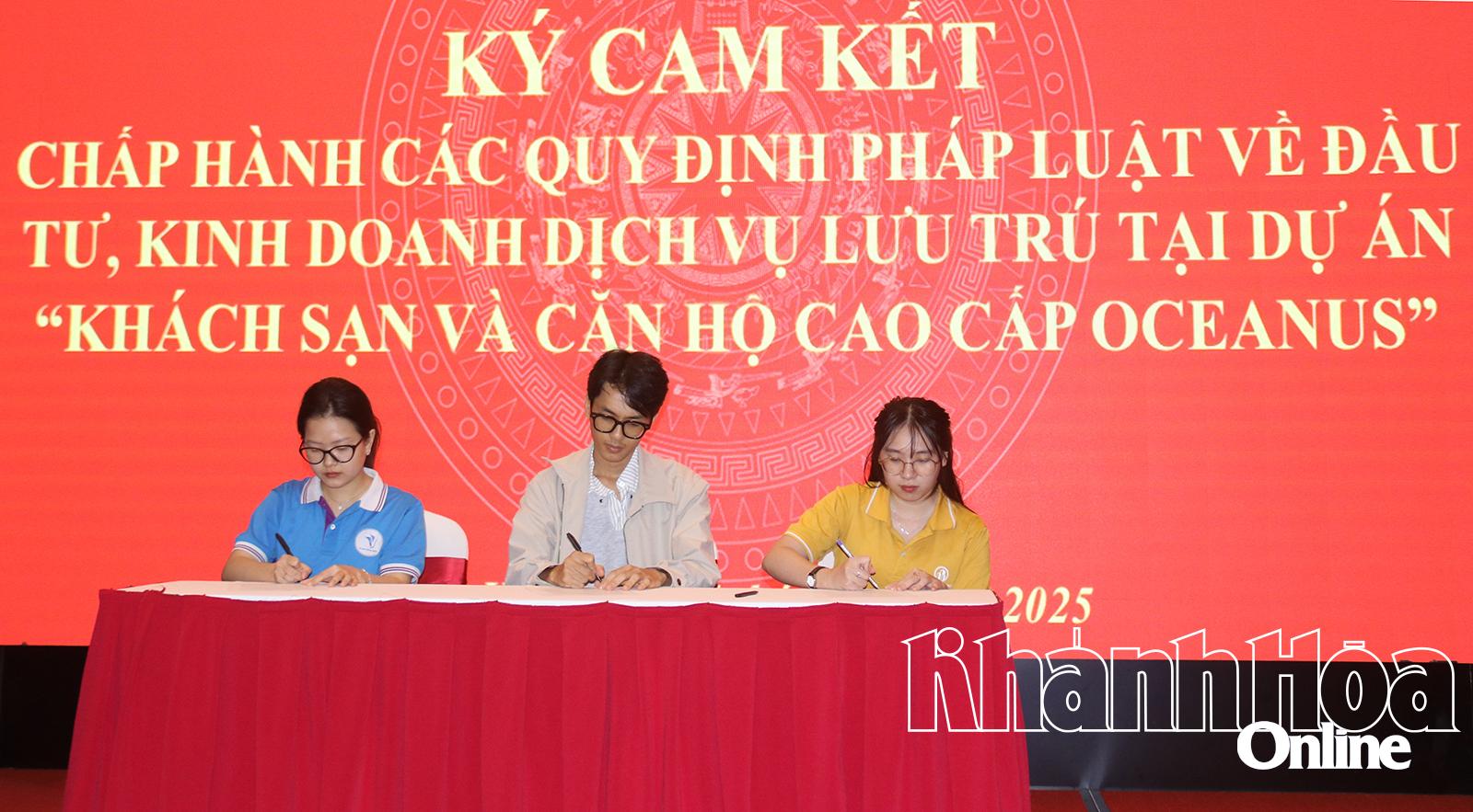 đại diện doanh nghiệp, hộ kinh doanh, cá nhân, tổ chức kinh doanh lưu trú cho người nước ngoài thuê nhà tại căn hộ Mường Thanh Viễn Triều ký cam kết chấp hành các quy định của pháp luật về về an ninh trật tự