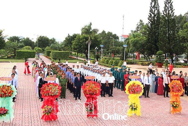 Podcast: Bản tin ngày 17-10