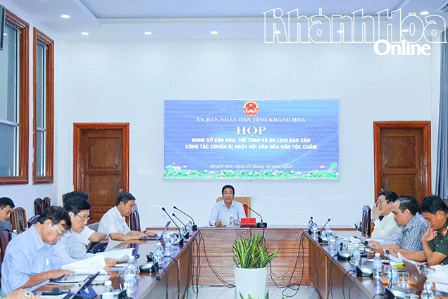 Podcast: Bản tin ngày 28-10