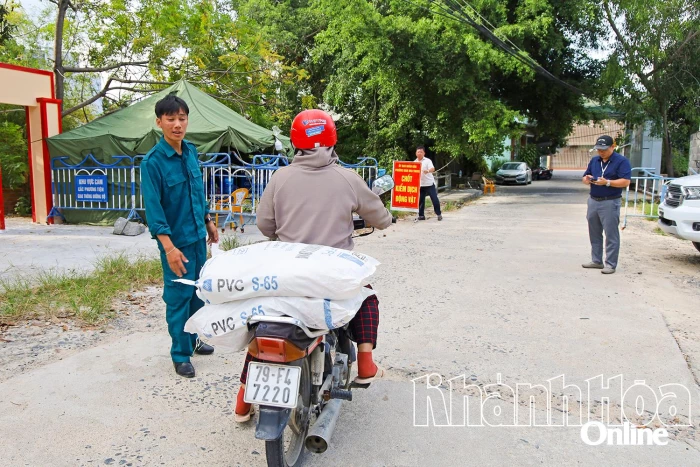 Quyết liệt phòng, chống dịch bệnh trên đàn heo, gà