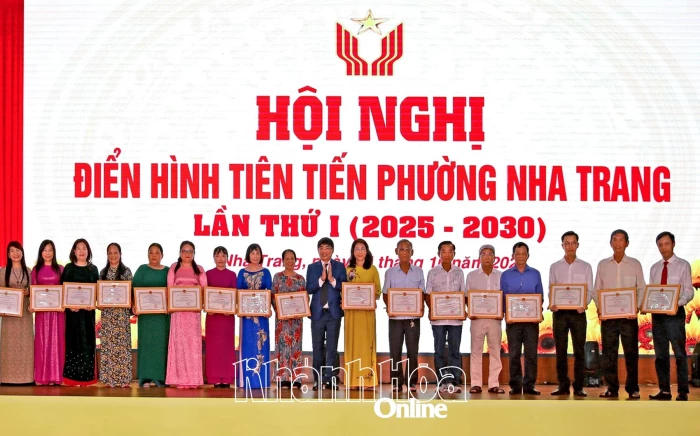 Hội nghị điển hình tiên tiến phường Nha Trang lần thứ I