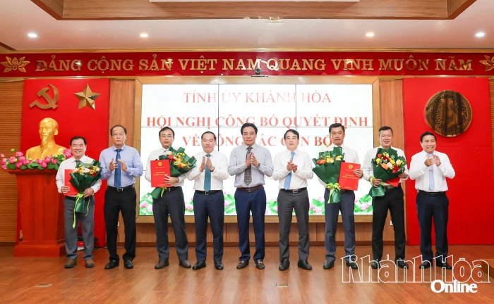 Tỉnh ủy Khánh Hòa công bố quyết định về công tác cán bộ