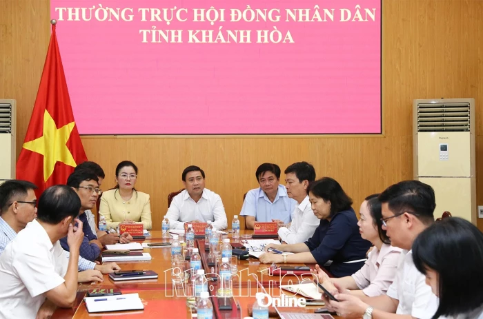 Thường trực HĐND tỉnh làm việc với lãnh đạo các ban HĐND tỉnh và Văn phòng Đoàn Đại biểu Quốc hội và HĐND tỉnh