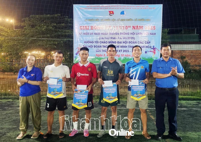 Giải bóng đá “15-10” kỷ niệm Ngày truyền thống Hội Liên hiệp Thanh niên Việt Nam
